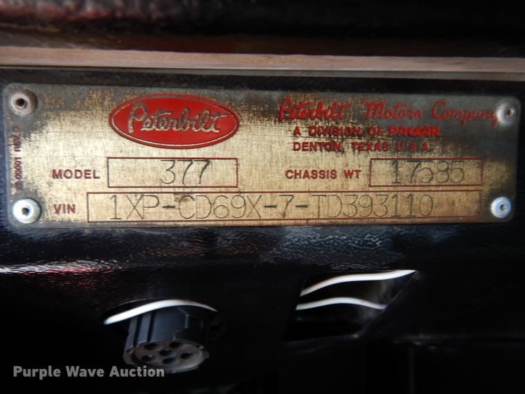 image for item DH2400 1995 Peterbilt 377 semi truck