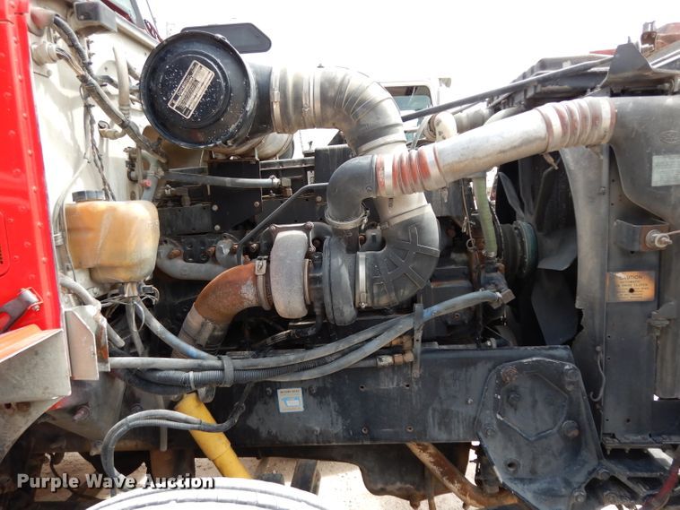 image for item DH2400 1995 Peterbilt 377 semi truck