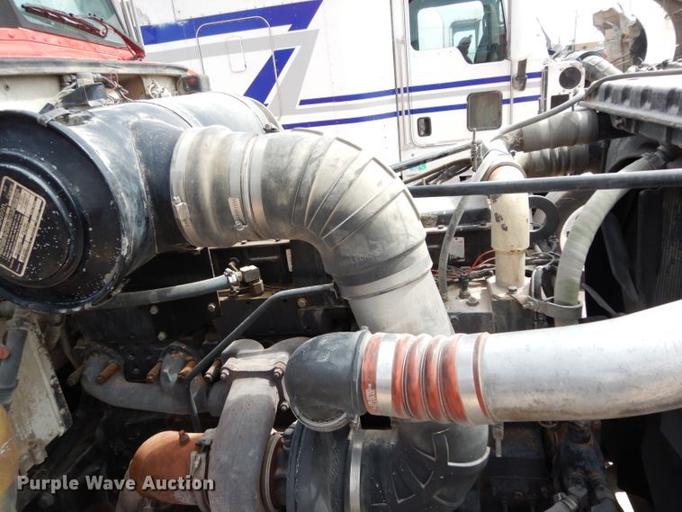 image for item DH2400 1995 Peterbilt 377 semi truck