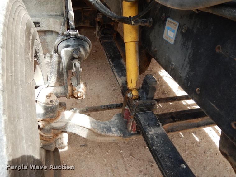 image for item DH2400 1995 Peterbilt 377 semi truck