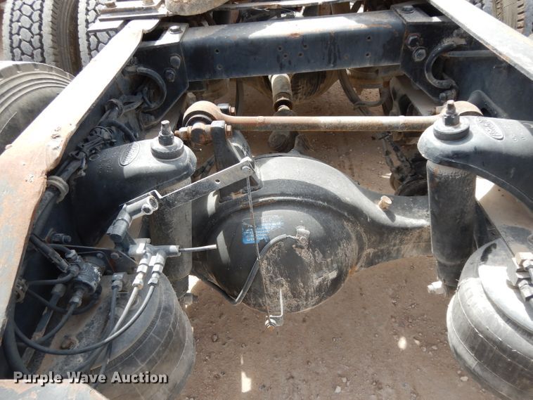 image for item DH2400 1995 Peterbilt 377 semi truck