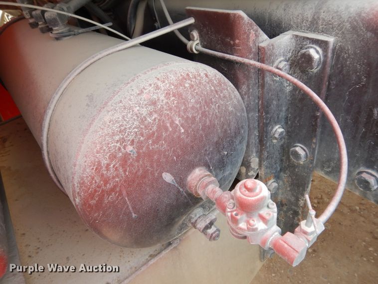 image for item DH2400 1995 Peterbilt 377 semi truck