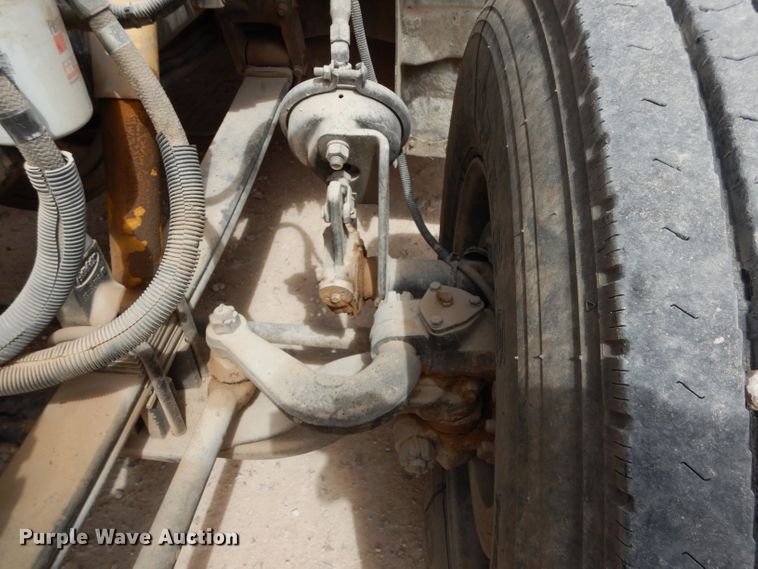 image for item DH2400 1995 Peterbilt 377 semi truck