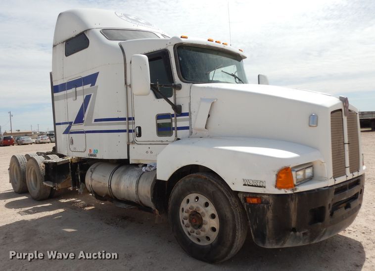 image for item DH2401 2003 Kenworth semi truck