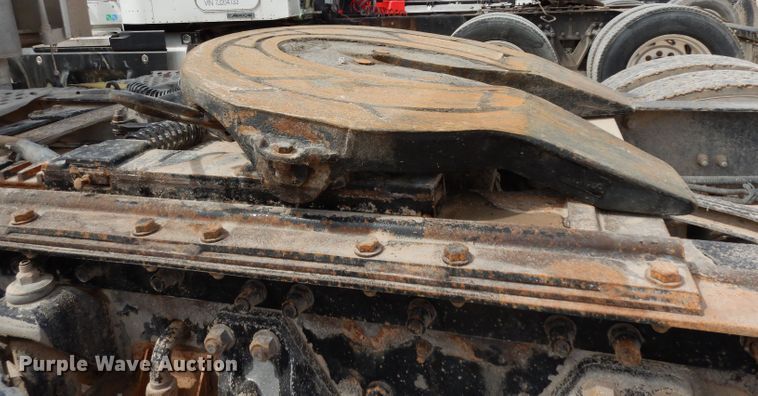 image for item DH2401 2003 Kenworth semi truck