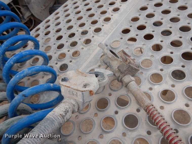 image for item DH2401 2003 Kenworth semi truck