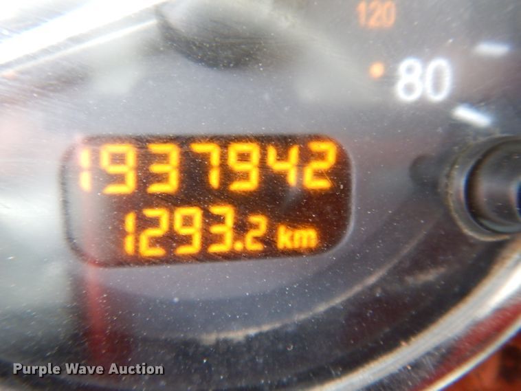 image for item DH2402 2010 Peterbilt 387 semi truck