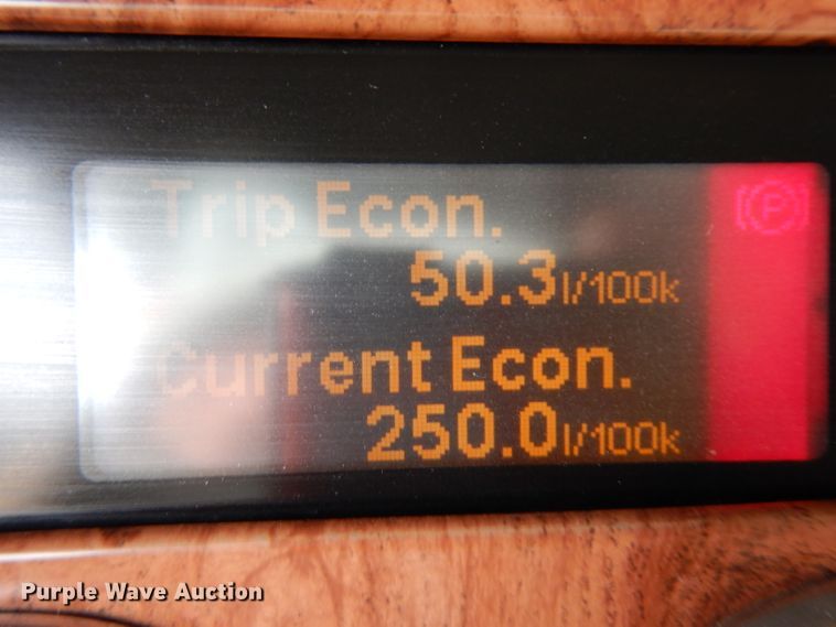 image for item DH2402 2010 Peterbilt 387 semi truck