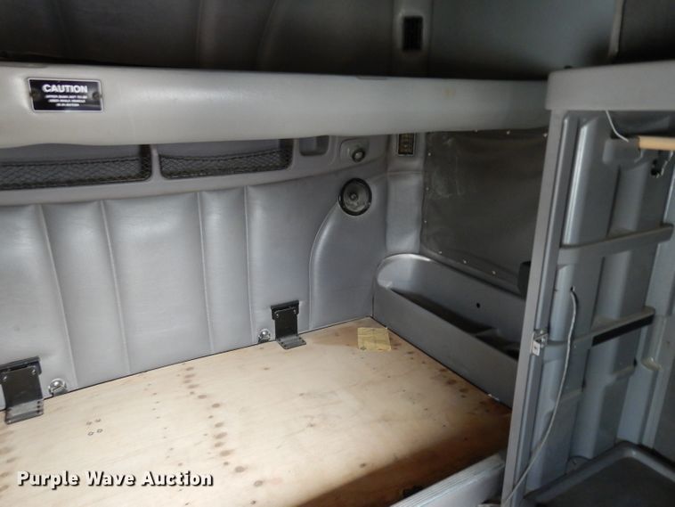 image for item DH2402 2010 Peterbilt 387 semi truck