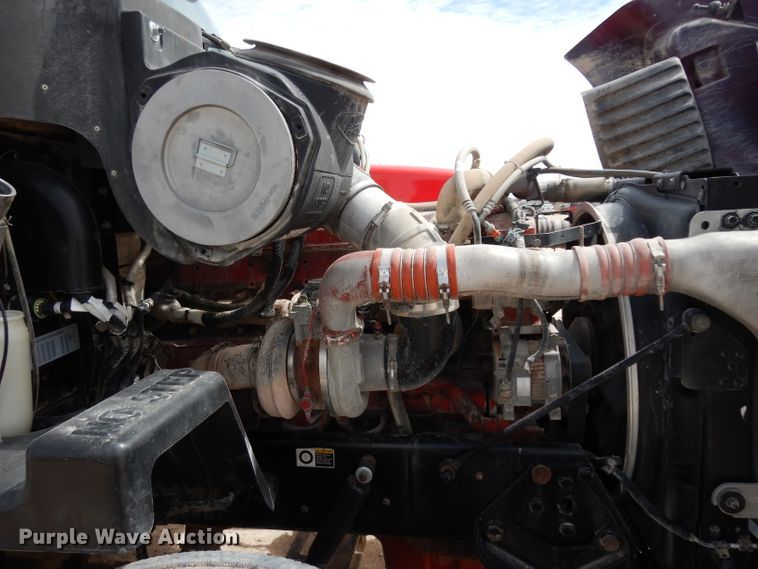 image for item DH2402 2010 Peterbilt 387 semi truck