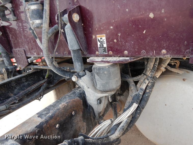 image for item DH2402 2010 Peterbilt 387 semi truck