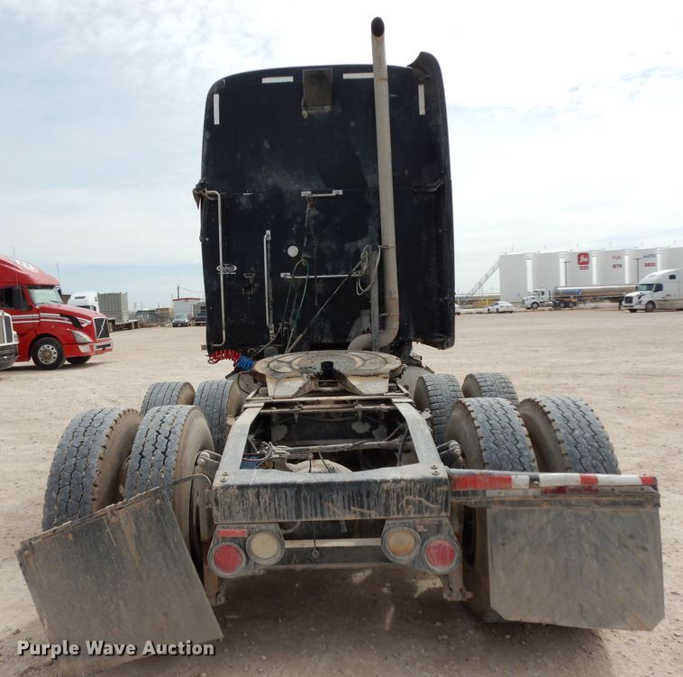 image for item DH2403 2009 Peterbilt 387 semi truck