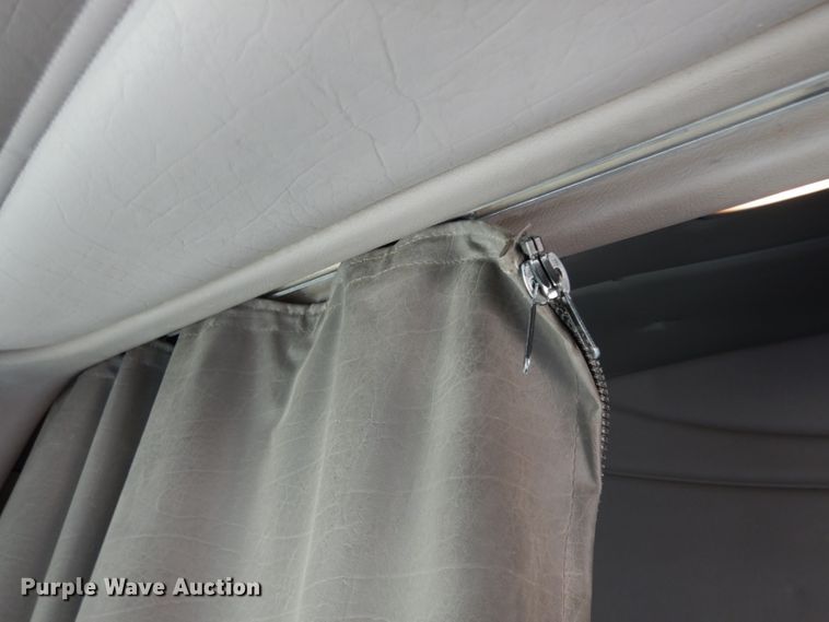 image for item DH2403 2009 Peterbilt 387 semi truck