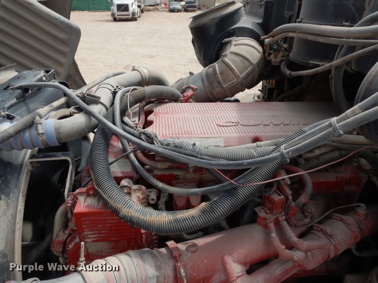 image for item DH2403 2009 Peterbilt 387 semi truck