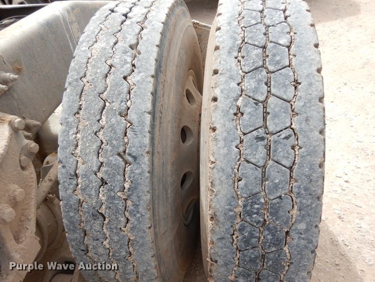 image for item DH2403 2009 Peterbilt 387 semi truck