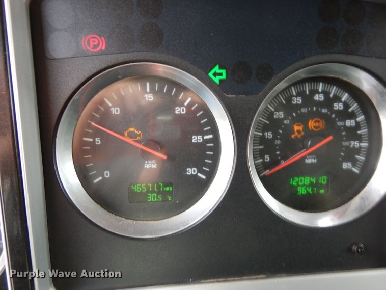 image for item DH2404 2007 Kenworth T600 semi truck