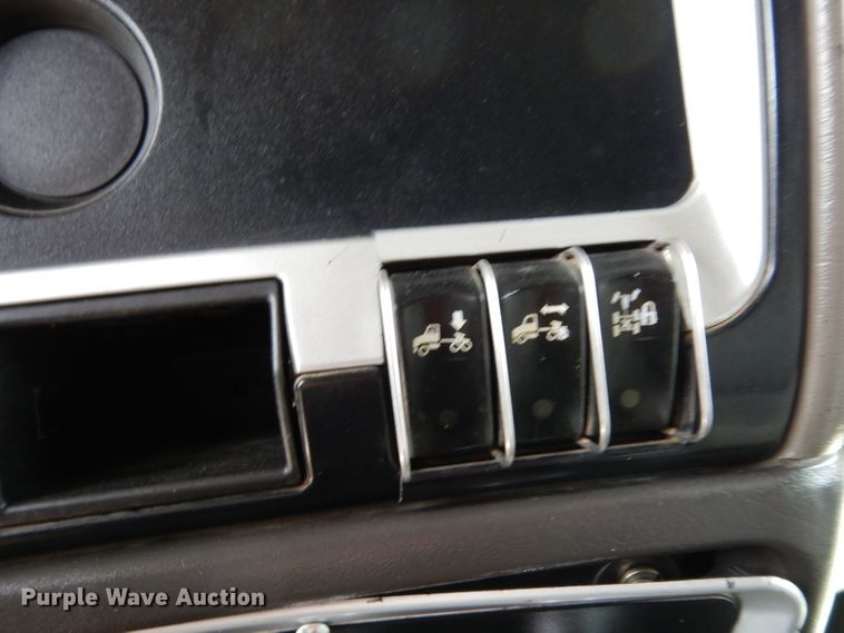 image for item DH2404 2007 Kenworth T600 semi truck