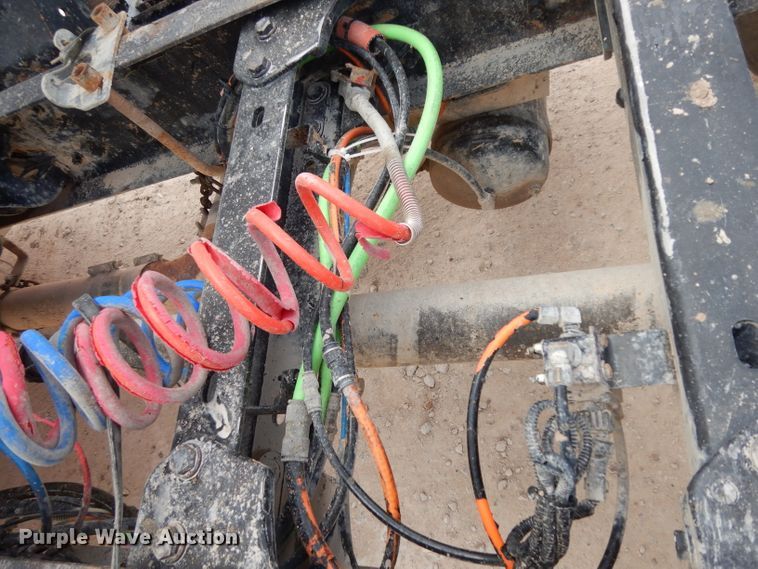 image for item DH2404 2007 Kenworth T600 semi truck