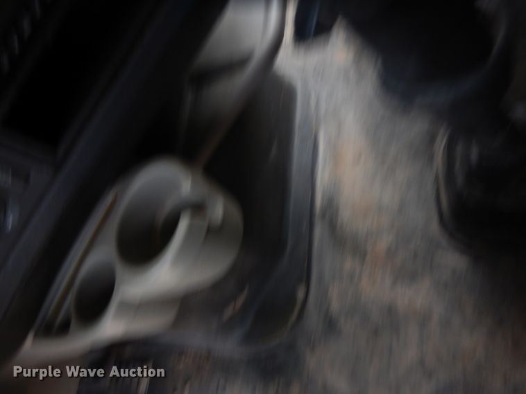 image for item DH2405 2009 Volvo VNL semi truck