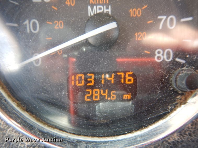 image for item DH2406 2011 Peterbilt 386 semi truck