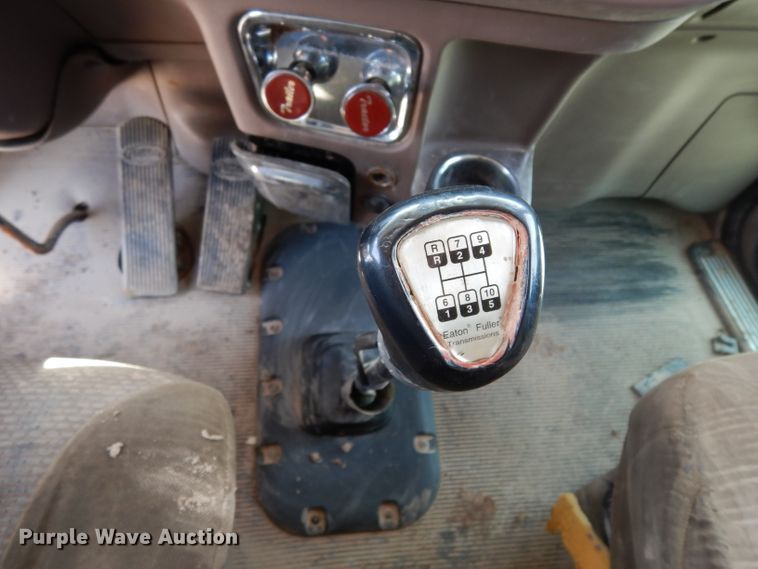 image for item DH2406 2011 Peterbilt 386 semi truck