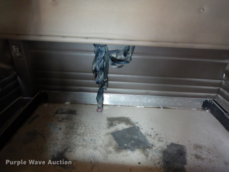 image for item DH2406 2011 Peterbilt 386 semi truck