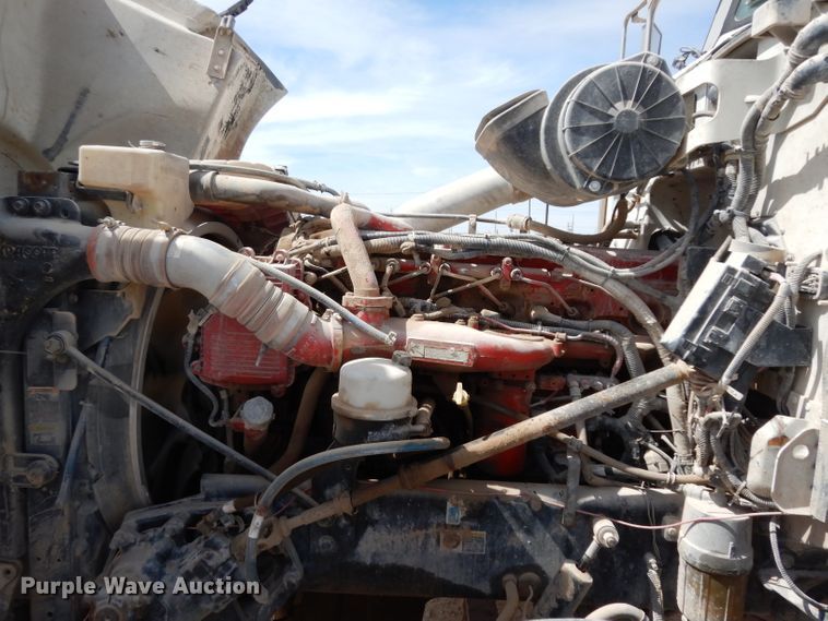 image for item DH2406 2011 Peterbilt 386 semi truck