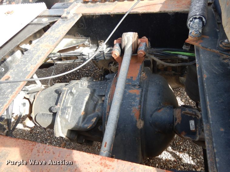 image for item DH2411 2007 Mack CXN semi truck