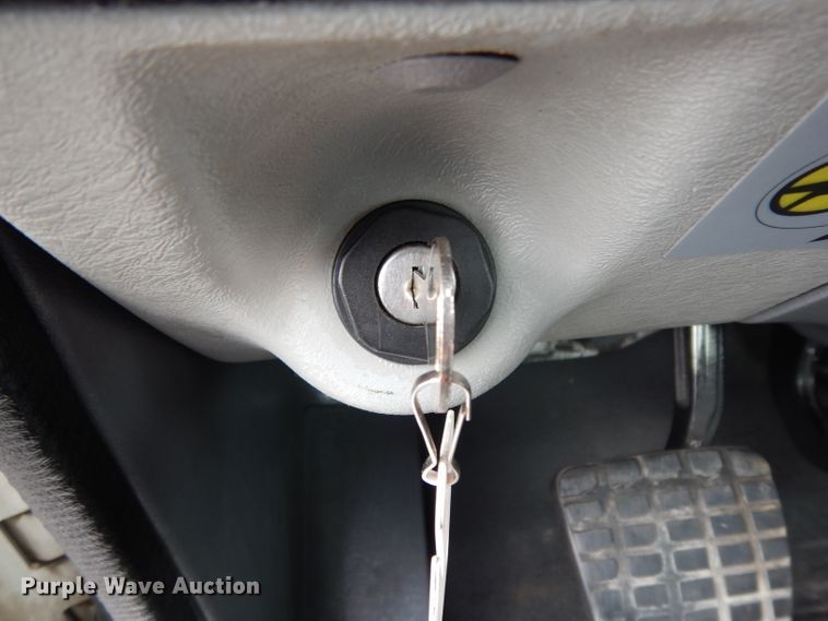 image for item DH2412 2007 Freightliner Columbia semi truck