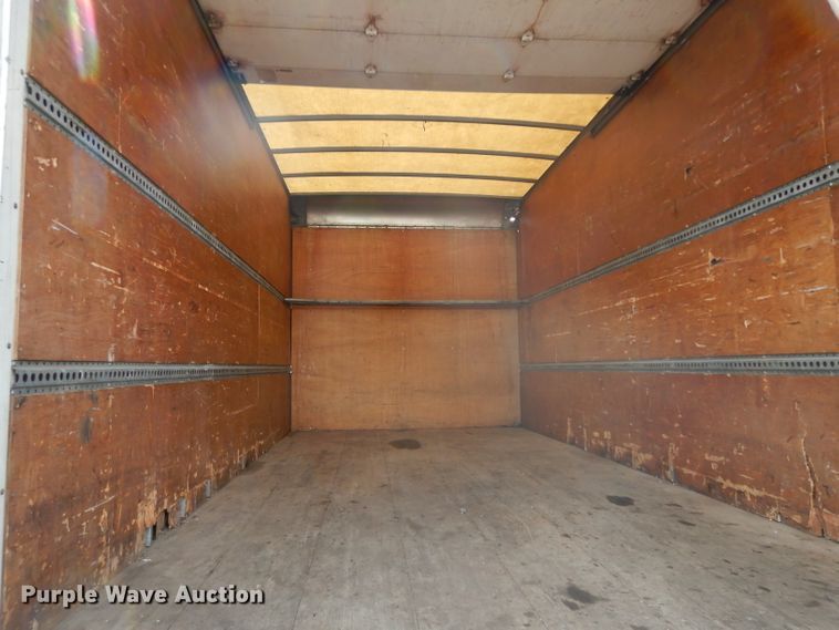 image for item DH2414 2006 Chevrolet W45042 box truck