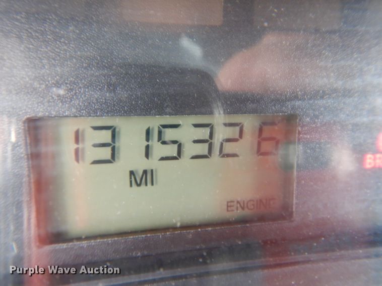 image for item DH2415 2010 Freightliner Cascadia semi truck