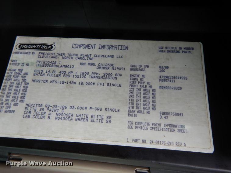 image for item DH2415 2010 Freightliner Cascadia semi truck