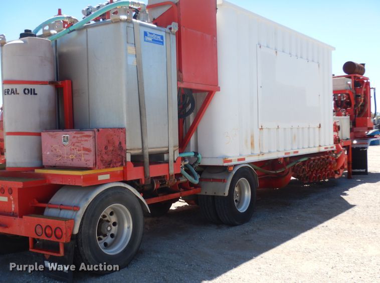 image for item DH2433 2006 Stewart & Stevenson CT-5CAS/HYD hydration system on Mertz trailer