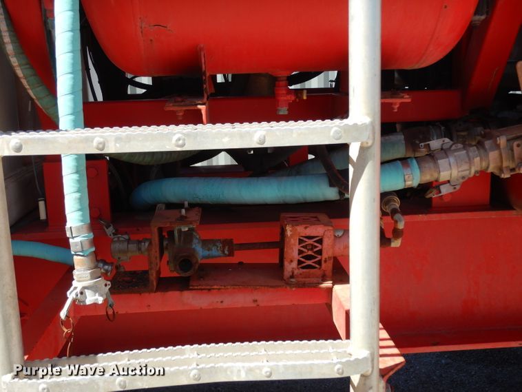 image for item DH2433 2006 Stewart & Stevenson CT-5CAS/HYD hydration system on Mertz trailer