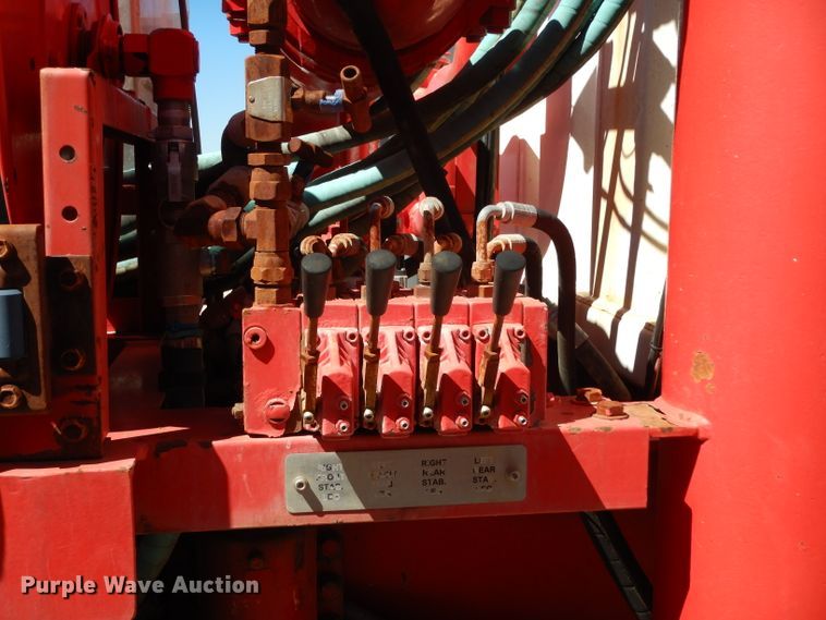 image for item DH2433 2006 Stewart & Stevenson CT-5CAS/HYD hydration system on Mertz trailer