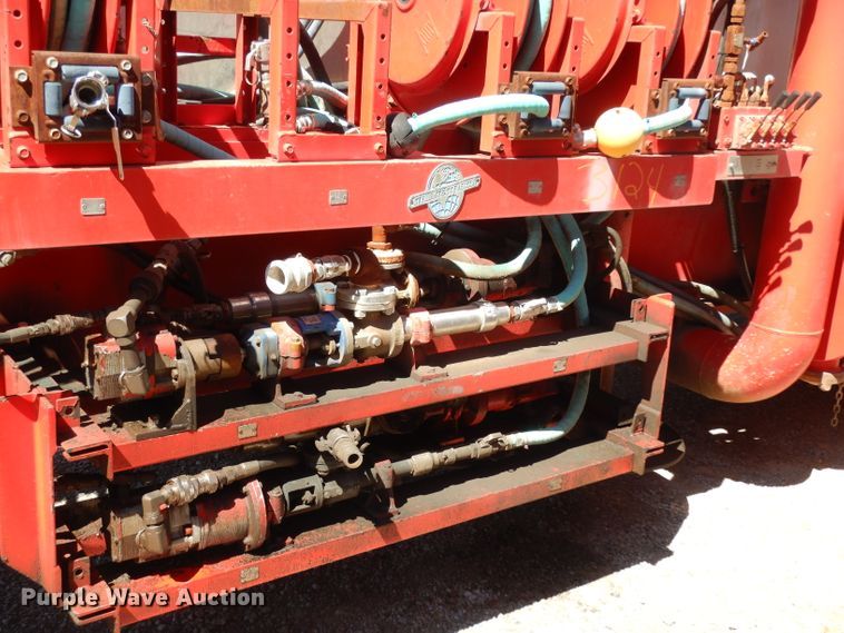 image for item DH2433 2006 Stewart & Stevenson CT-5CAS/HYD hydration system on Mertz trailer