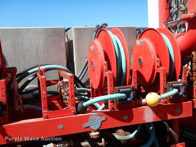 image for item DH2433 2006 Stewart & Stevenson CT-5CAS/HYD hydration system on Mertz trailer