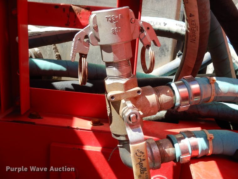 image for item DH2433 2006 Stewart & Stevenson CT-5CAS/HYD hydration system on Mertz trailer