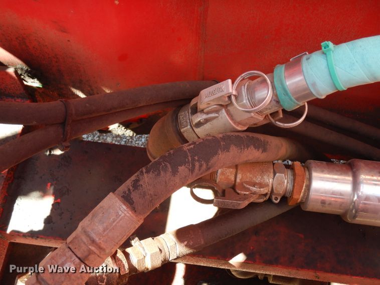 image for item DH2433 2006 Stewart & Stevenson CT-5CAS/HYD hydration system on Mertz trailer