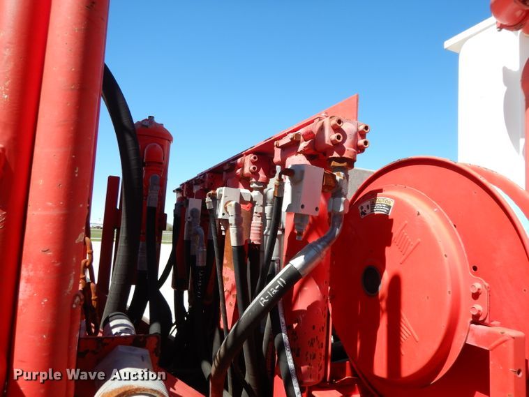 image for item DH2433 2006 Stewart & Stevenson CT-5CAS/HYD hydration system on Mertz trailer