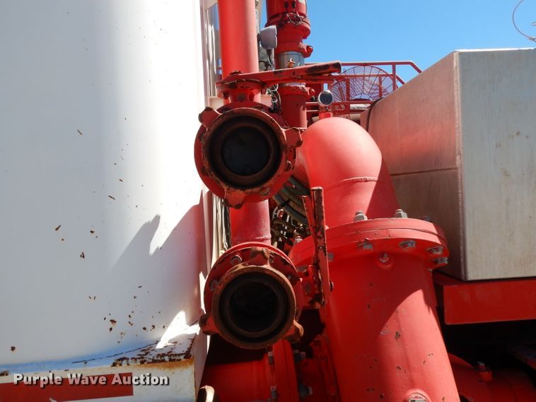 image for item DH2433 2006 Stewart & Stevenson CT-5CAS/HYD hydration system on Mertz trailer