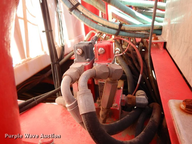 image for item DH2433 2006 Stewart & Stevenson CT-5CAS/HYD hydration system on Mertz trailer