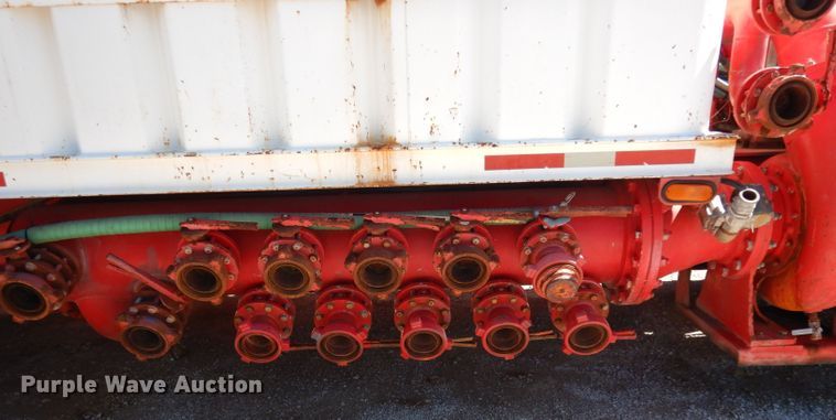 image for item DH2433 2006 Stewart & Stevenson CT-5CAS/HYD hydration system on Mertz trailer