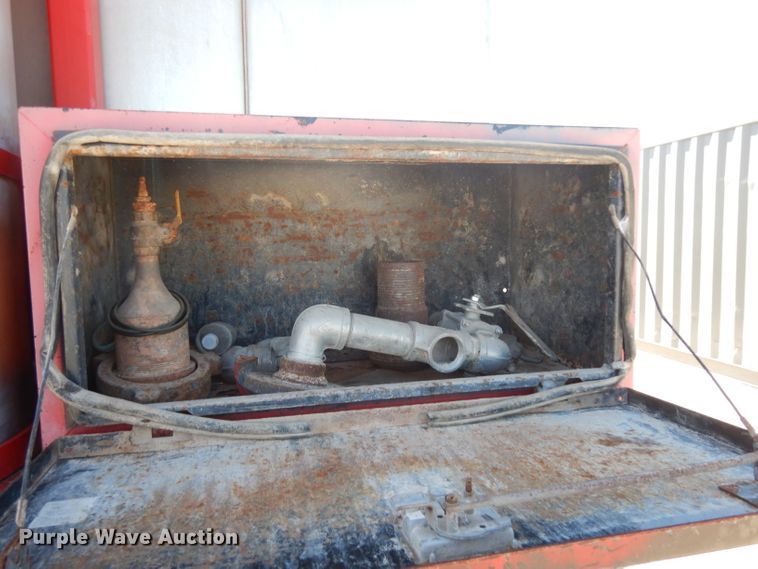 image for item DH2433 2006 Stewart & Stevenson CT-5CAS/HYD hydration system on Mertz trailer