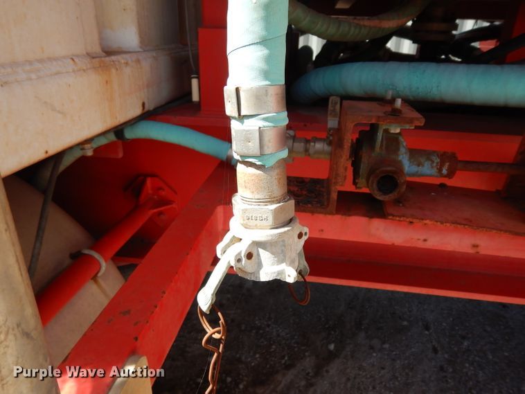 image for item DH2433 2006 Stewart & Stevenson CT-5CAS/HYD hydration system on Mertz trailer