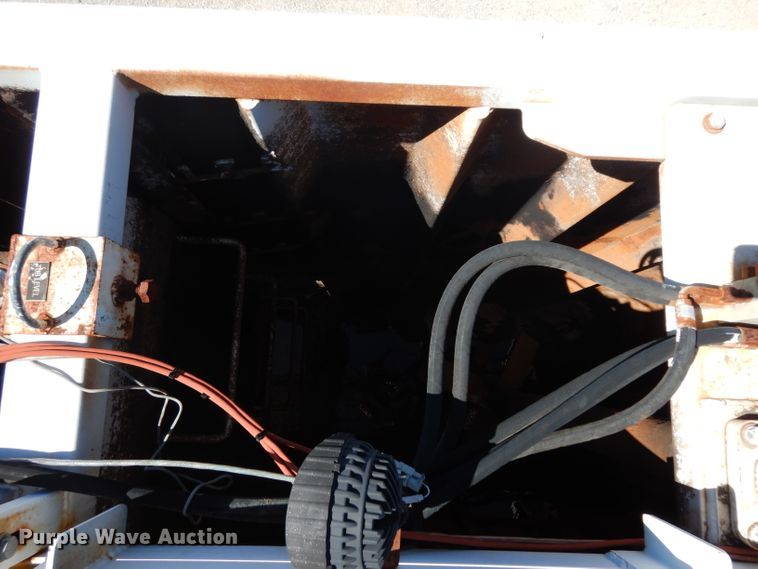 image for item DH2433 2006 Stewart & Stevenson CT-5CAS/HYD hydration system on Mertz trailer