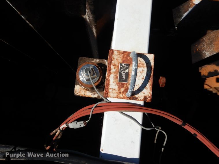 image for item DH2433 2006 Stewart & Stevenson CT-5CAS/HYD hydration system on Mertz trailer