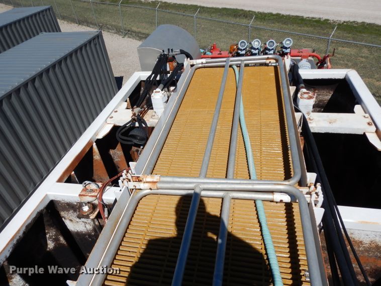 image for item DH2433 2006 Stewart & Stevenson CT-5CAS/HYD hydration system on Mertz trailer