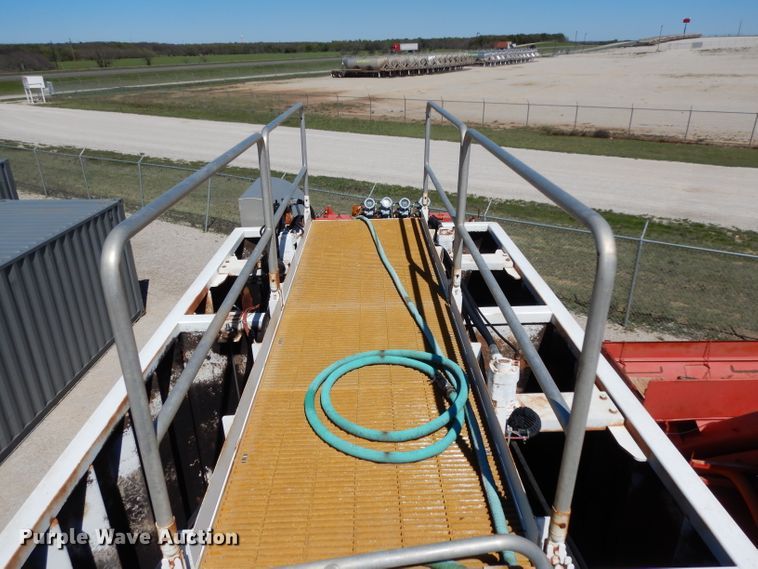 image for item DH2433 2006 Stewart & Stevenson CT-5CAS/HYD hydration system on Mertz trailer