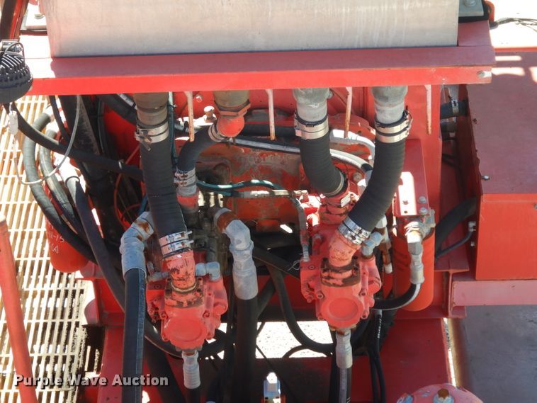 image for item DH2433 2006 Stewart & Stevenson CT-5CAS/HYD hydration system on Mertz trailer